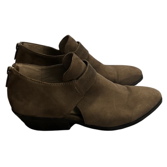Eileen Fisher Lisbon suede boots - Picture 7 of 8